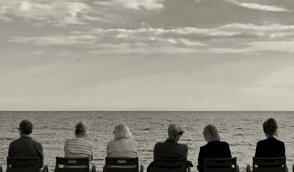 تصویر طبقه‌بندی سنی WHO برای مراحل مختلف زندگی